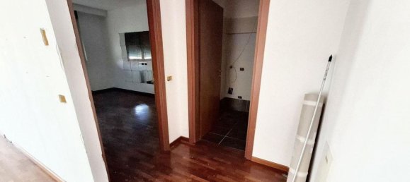 2 rooms Apartment in Monza, Italy No. 185221 20