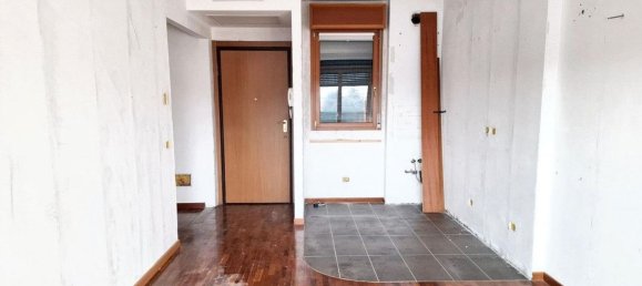 2 rooms Apartment in Monza, Italy No. 185221 17