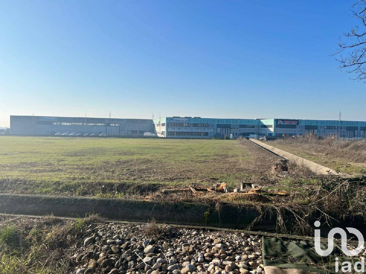9400m² Land in Guidizzolo, Italy No. 329552