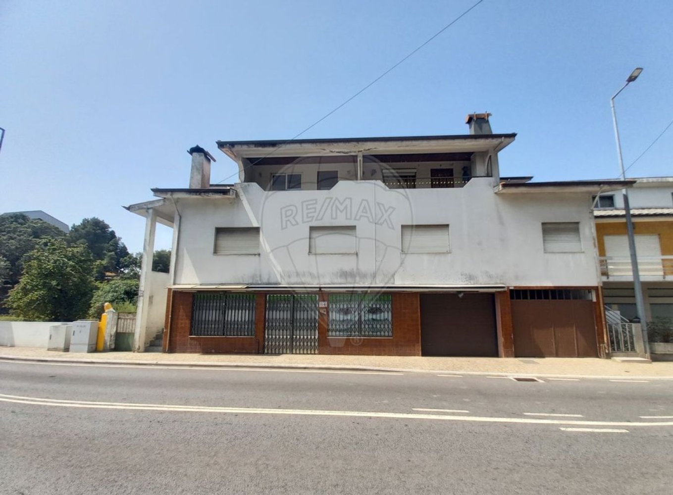 527m² Building in Rebordosa, Portugal No. 282483