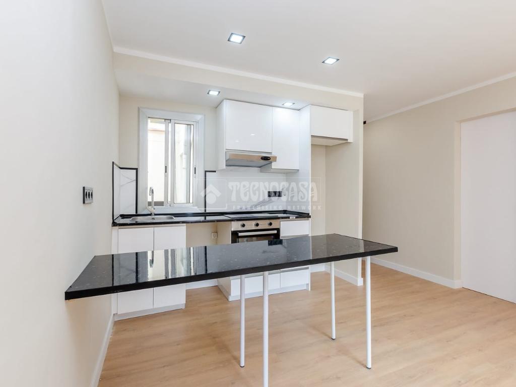 Apartamento de 3 habitaciónes en El Prat de Llobregat, Spain No. 145926
