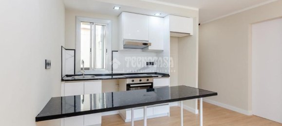 Apartamento de 3 habitaciónes en El Prat de Llobregat, Spain No. 145926 2