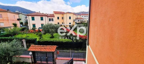 5 rooms Apartment in La Spezia, Italy No. 103062 2