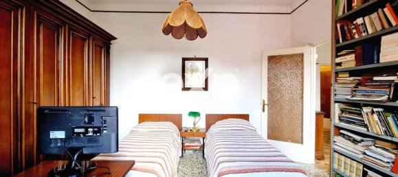 5 rooms Apartment in La Spezia, Italy No. 103062 9