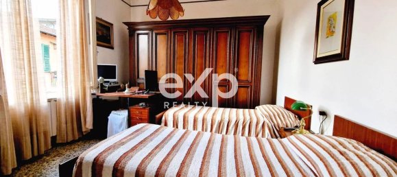 5 rooms Apartment in La Spezia, Italy No. 103062 8