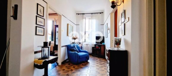 5 rooms Apartment in La Spezia, Italy No. 103062 11