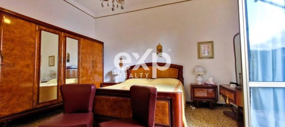 5 rooms Apartment in La Spezia, Italy No. 103062 12
