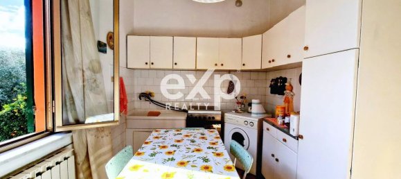 5 rooms Apartment in La Spezia, Italy No. 103062 17