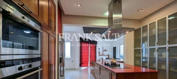 3 bedrooms House in Mgarr, Malta No. 10910 10