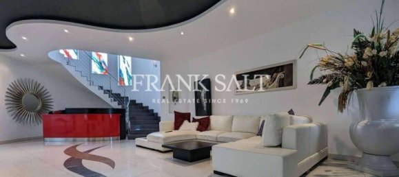 3 bedrooms House in Mgarr, Malta No. 10910 12