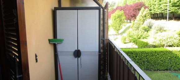 2 rooms Apartment in Carate Brianza, Italy No. 3643 2