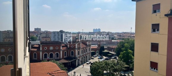 5 rooms Apartment in Brescia, Italy No. 14762 20