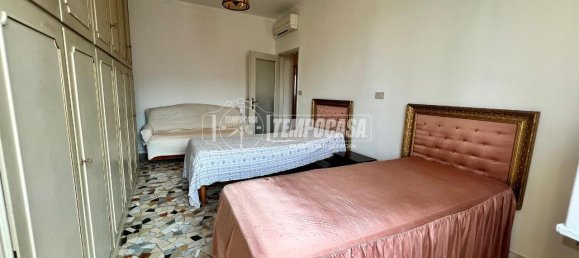 5 rooms Apartment in Brescia, Italy No. 14762 19