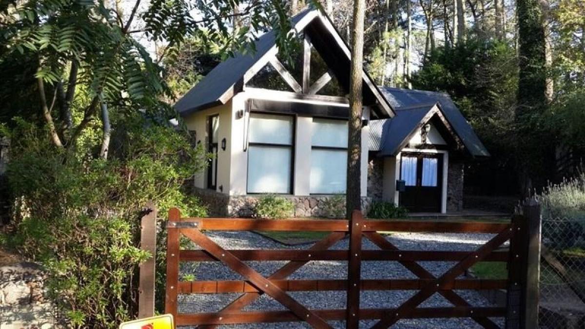 2 bedrooms House in Mar del Plata, Argentina No. 89903