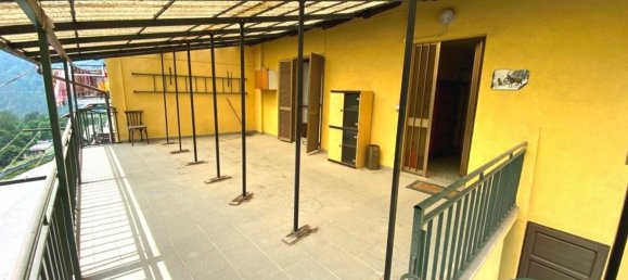 Дом с 5 комнатами в Рур, Италия № 71473 13