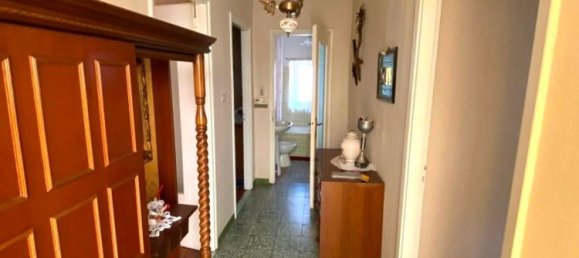 Дом с 5 комнатами в Рур, Италия № 71473 3