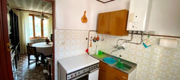 Дом с 5 комнатами в Рур, Италия № 71473 6