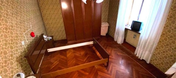 Дом с 5 комнатами в Рур, Италия № 71473 4