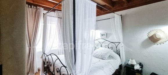 3 bedrooms House in Tournus, France No. 353557 7