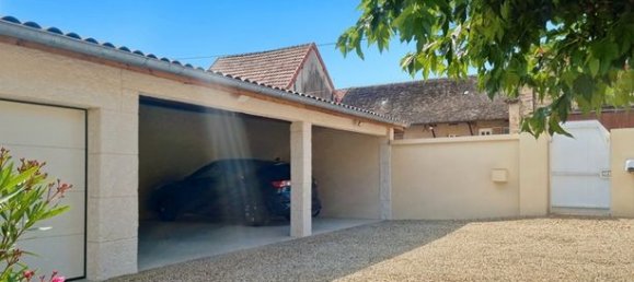 3 bedrooms House in Tournus, France No. 353557 10