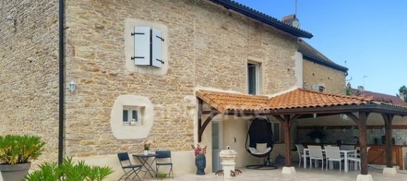 3 bedrooms House in Tournus, France No. 353557 15