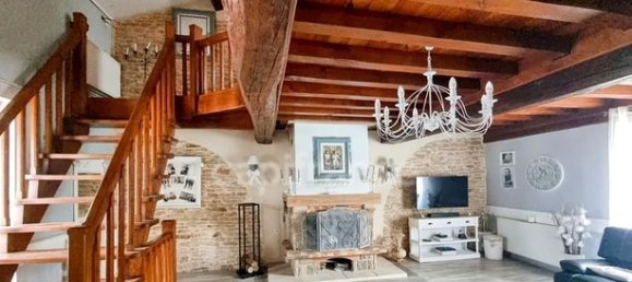 3 bedrooms House in Tournus, France No. 353557 6