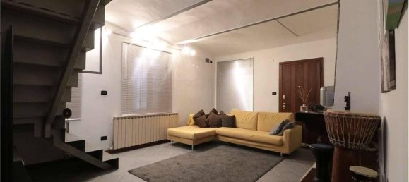 Casa de 11 habitaciónes en Carpi, Italy No. 176103 2