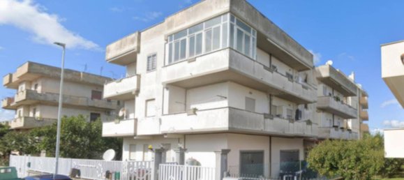 3 bedrooms Apartment in Aprilia, Italy No. 211488 3