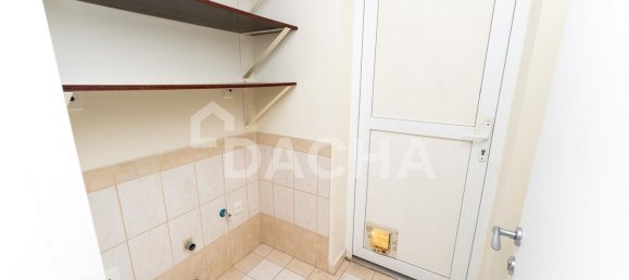 2 bedrooms Villa in Dubai, UAE No. 27676 11