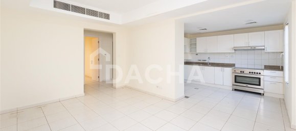 2 bedrooms Villa in Dubai, UAE No. 27676 3