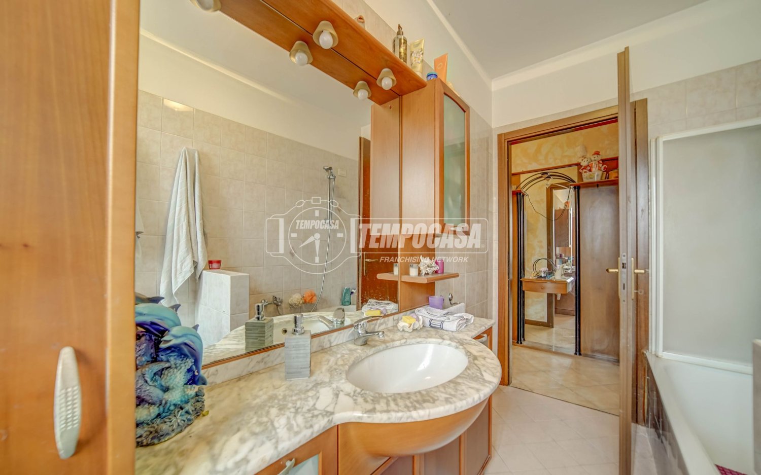 3غرفة شقة في Ferno, Italy رقم 274515