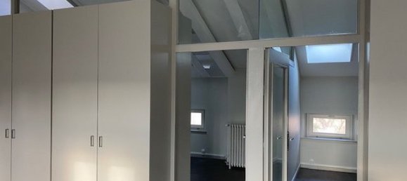 589m² Office in Nancy, France No. 45493 9