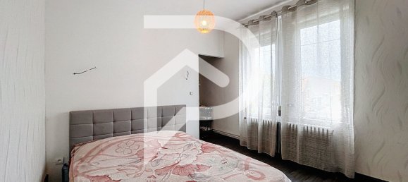 3 bedrooms Townhouse in Quievrechain, France No. 275911 6