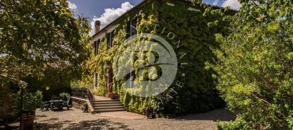 10 bedrooms Villa in Siena, Italy No. 211955 7