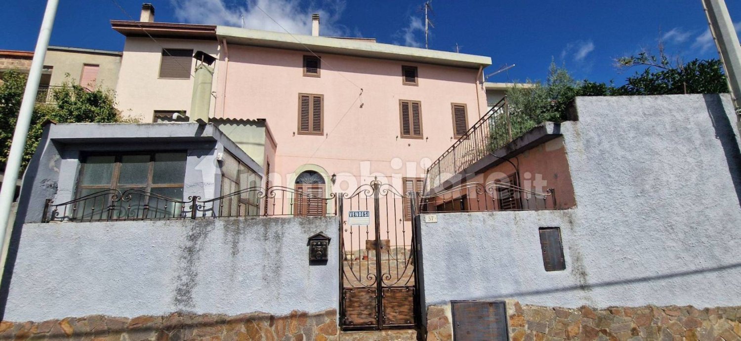 Дом с 2 спальнями в Самугео, Италия № 312211