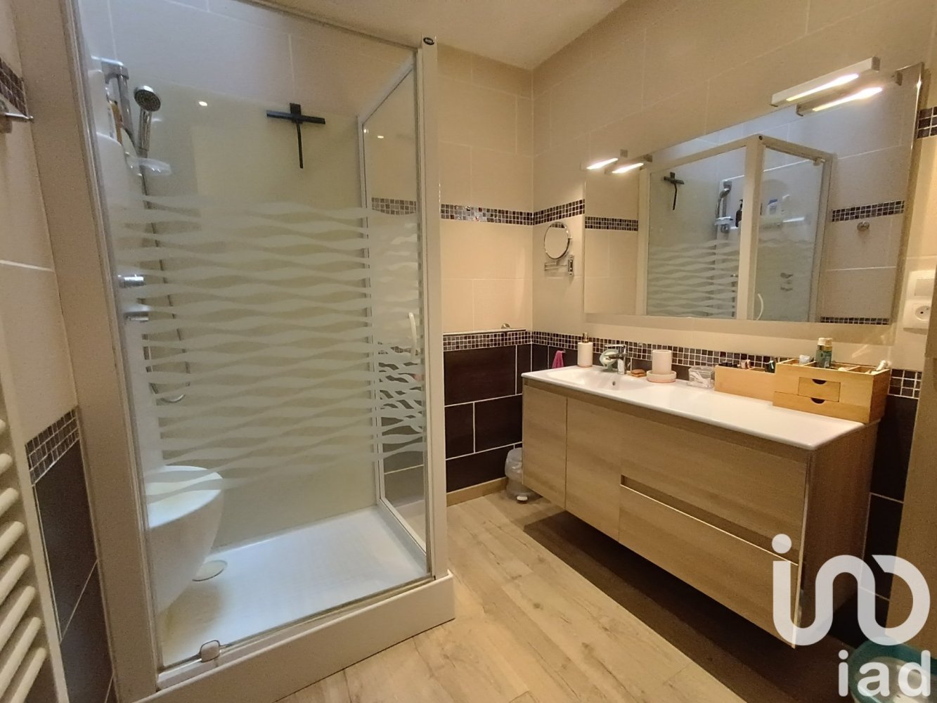 2 bedrooms Building in Bourbonne-les-Bains, France No. 253300