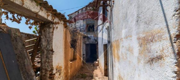 3 bedrooms House in Ceira, Portugal No. 169166 8