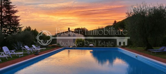 17 rooms Villa in Capannori, Italy No. 127009 10