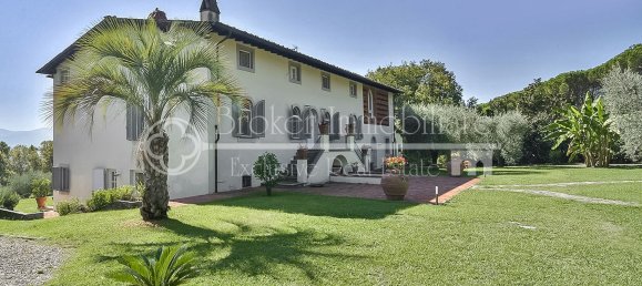 17 rooms Villa in Capannori, Italy No. 127009 3