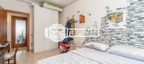 3 bedrooms Apartment in Rome, Italy No. 350264 20