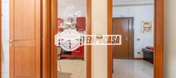 3 bedrooms Apartment in Rome, Italy No. 350264 11