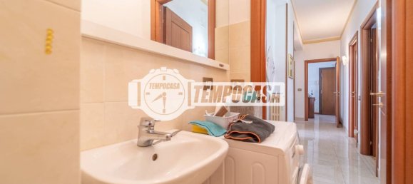 3 bedrooms Apartment in Rome, Italy No. 350264 27