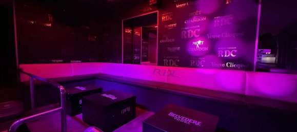 120m² Commercial property in Chambery, France No. 205232 9