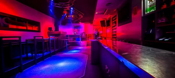 120m² Commercial property in Chambery, France No. 205232 2