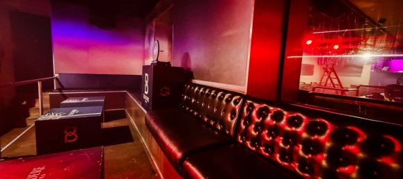 120m² Commercial property in Chambery, France No. 205232 4