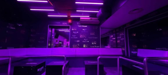 120m² Commercial property in Chambery, France No. 205232 14