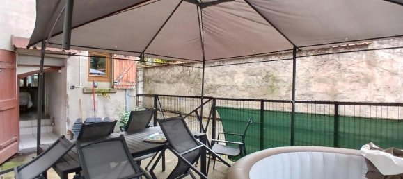 3 bedrooms House in Feurs, France No. 195745 6