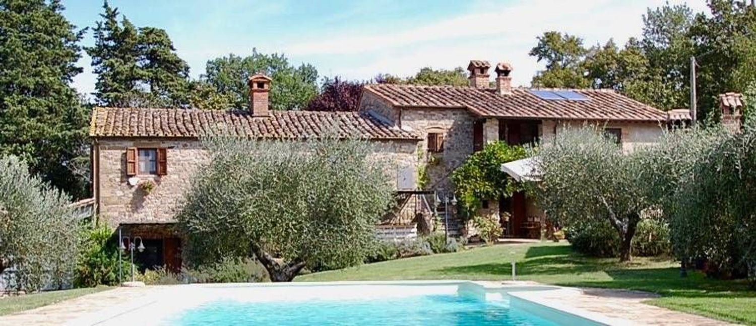 11 rooms House in Passignano sul Trasimeno, Italy No. 53696
