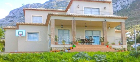 4 bedrooms House in Denia, Spain No. 27365 29