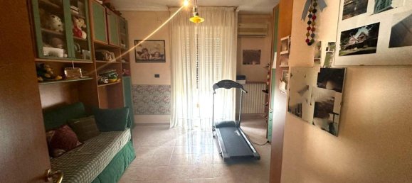 4 rooms Apartment in Foggia, Italy No. 24437 29